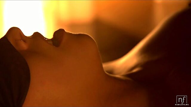 Romantic candle light sex with sensual blind folded babe Luna Ruiz