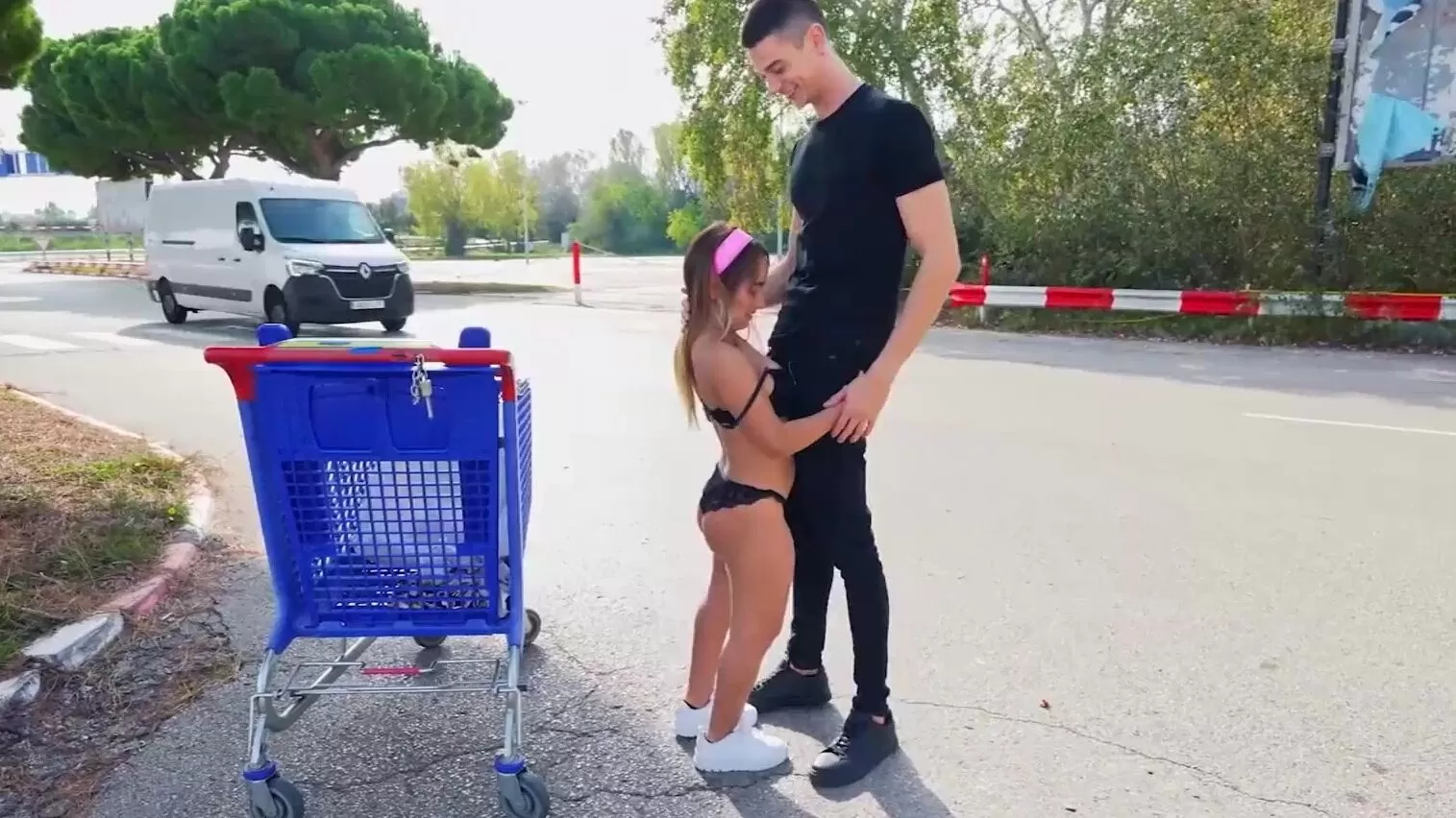 Jinsiy video tanishuv Rus kichkina qizlari haqida otalari bilan porno film tomosha qiling.