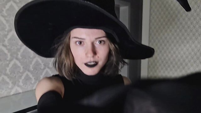 Spooky witch seduces me on a Halloween night and asks for a fuck